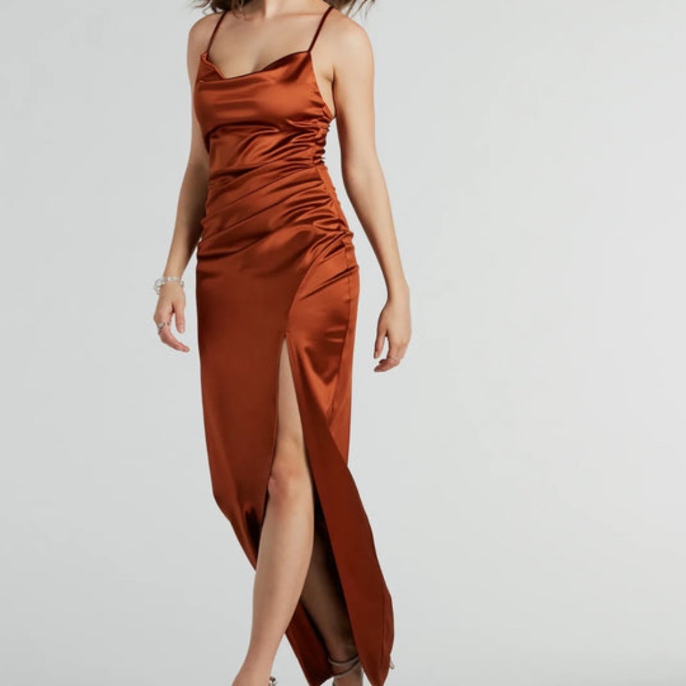 Windsor dress, Medium size, will need heals because dress is long .